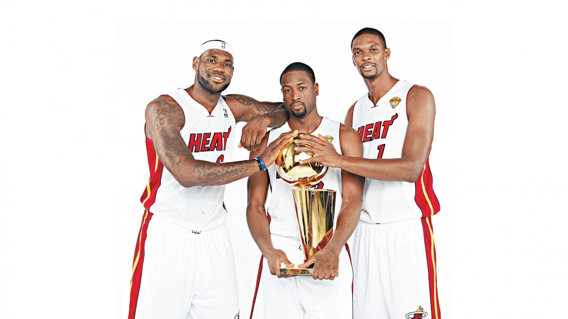 “马科斯·梅特罗的防守战术与进攻突破，助力美洲狮队崭露头角”