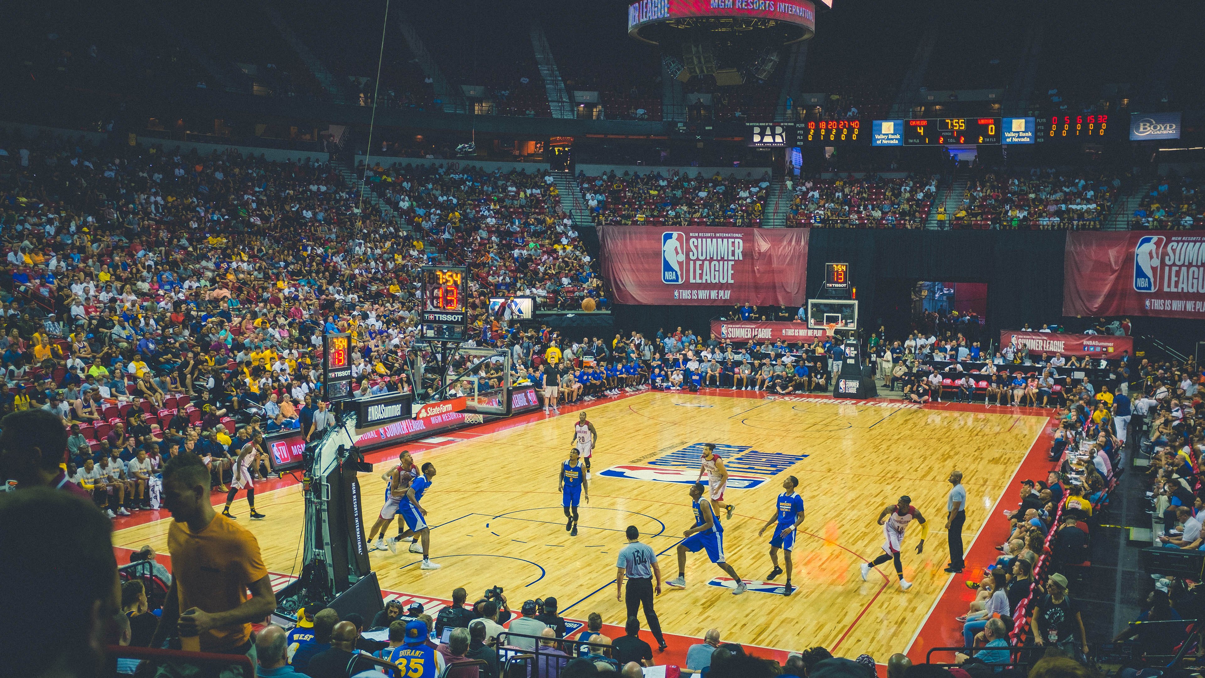 戴维·帕特森高效的攻守转换，为袋鼠队提供多重战术选择，戴维·帕克