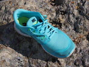 俱乐部与体育用品厂商联合研发训练用鞋款，俱乐部和体育公司区别